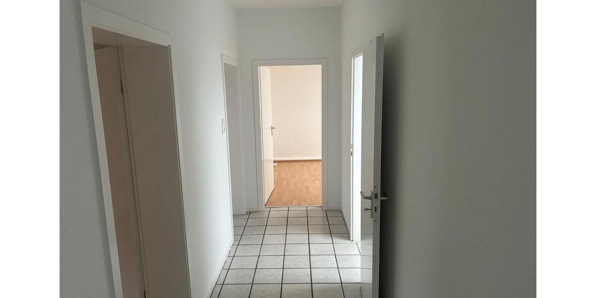 Dachgeschoßwohnung Menden (Sauerland) - 3 Zimmer, 59 m&sup2;, 440&euro; | Angebot:24878445