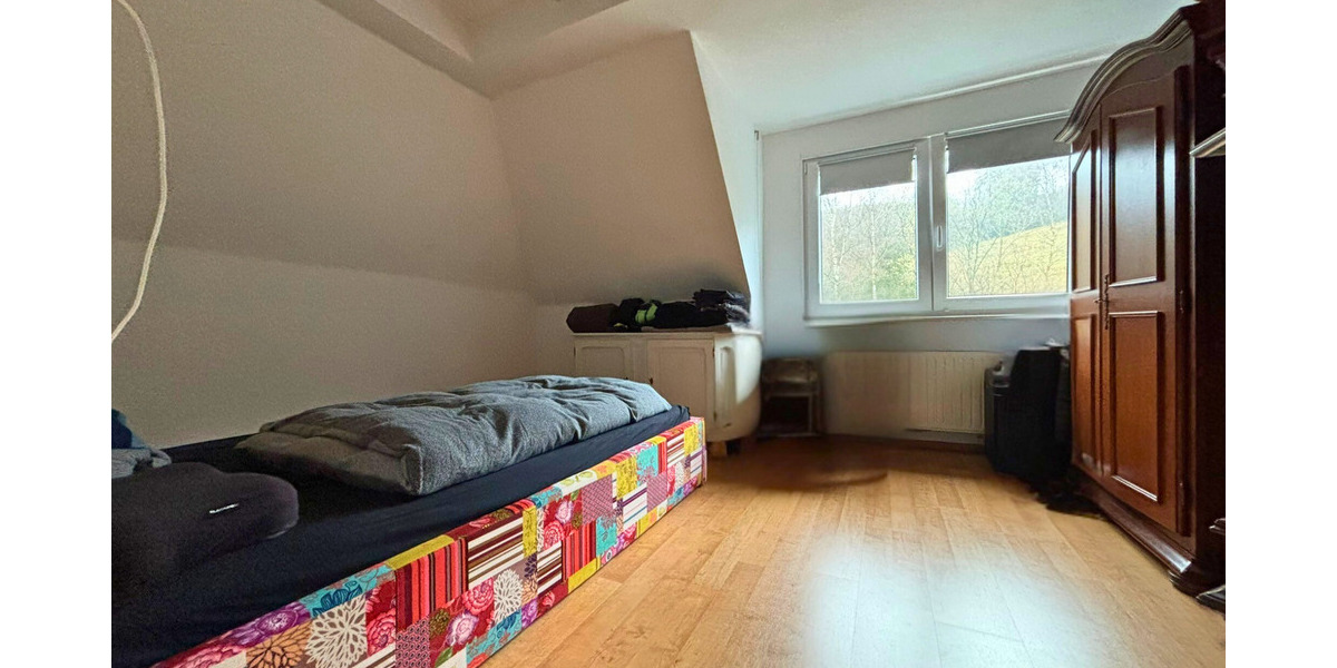 Mehrfamilienhaus, Wohnhaus Hemer Bredenbruch - 9 Zimmer, 166 m&sup2;, 229.000&euro; | Angebot:25998527