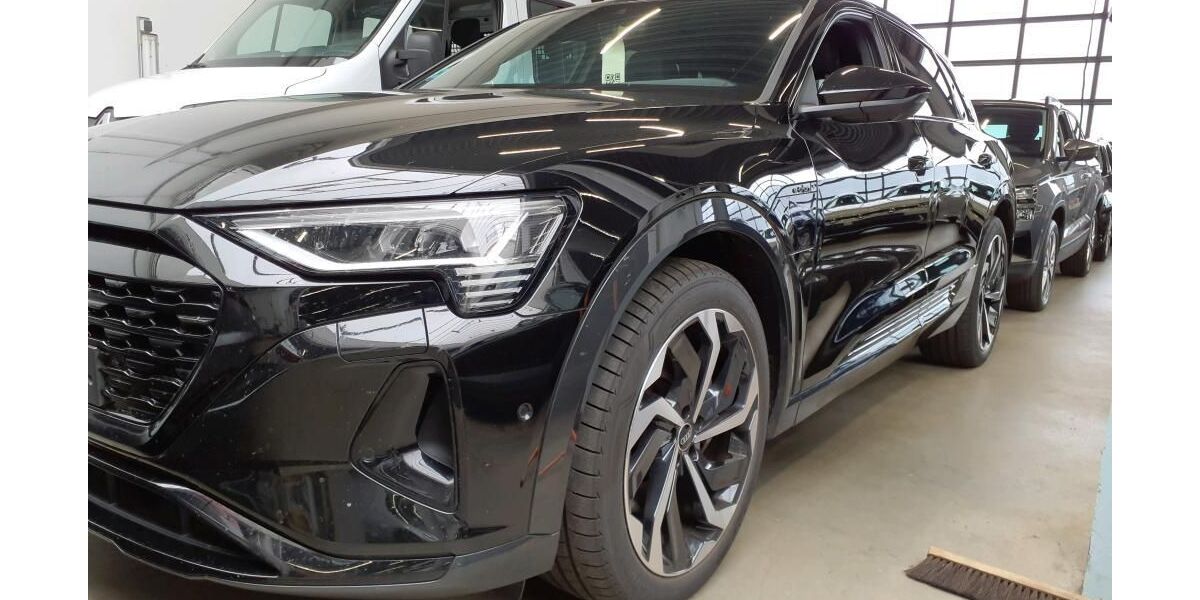 Audi Q8 e-tron 80.668 km 40.844 &euro; Hagen 58091