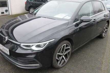 VW Golf Style 1.4 eHybrid DSG NAVI PANORAMA AHK HEAD 90.292 km 21.988 &euro; Bergkamen 59192