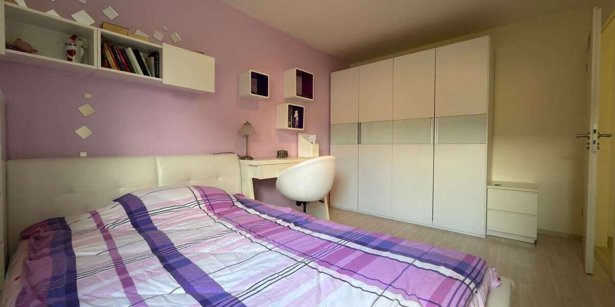 Bezugsfreie Reihenhaushälfte mit Vollausstattung, moderner Küche, Jacuzzi, Fitnessraum & Garten - Reihenmittelhaus Bönen | Angebot:26763156