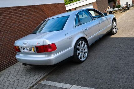 Audi A8 170.000 km 10.300 &euro; HAMM 59067
