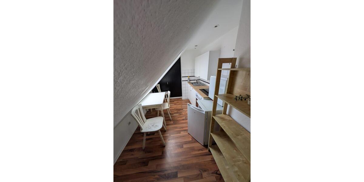 Dachgeschoßwohnung Castrop-Rauxel Becklem - 1 Zimmer, 25 m&sup2;, 250&euro; | Angebot:25972348