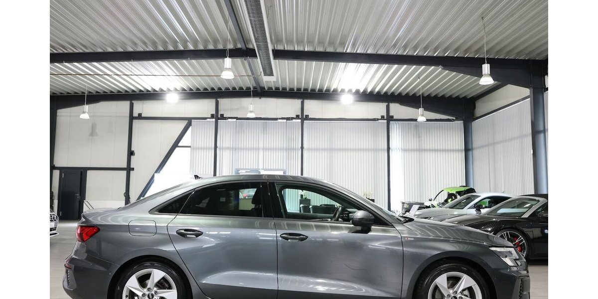 Audi A3 LIMOUSINE 30 TFSI S-LINE MATRIX, VOLL-LEDER 60.000 km 24.777 &euro; Hamm 59077