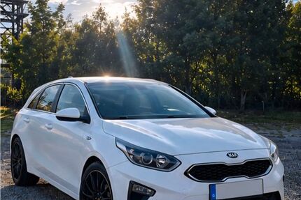 Kia ceed / Ceed 50.100 km 14.800 &euro; Hamm 59077
