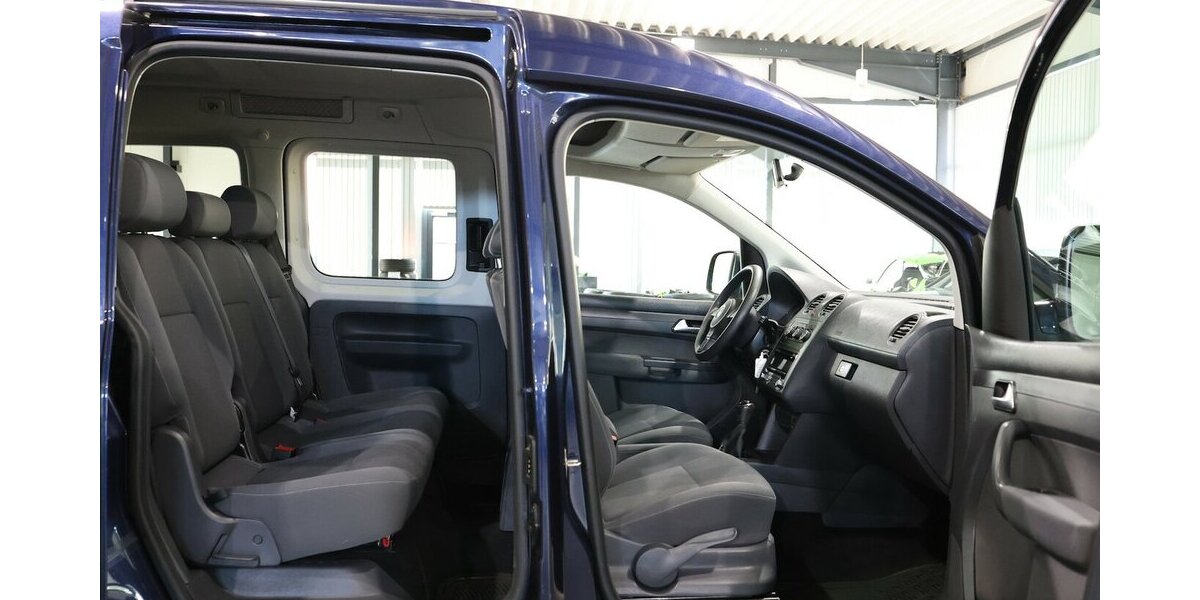 VW Caddy Kombi 1.6 TDI / 5-SITZER / -OPTIK / AHK 128.000 km 14.444 &euro; Hamm 59077