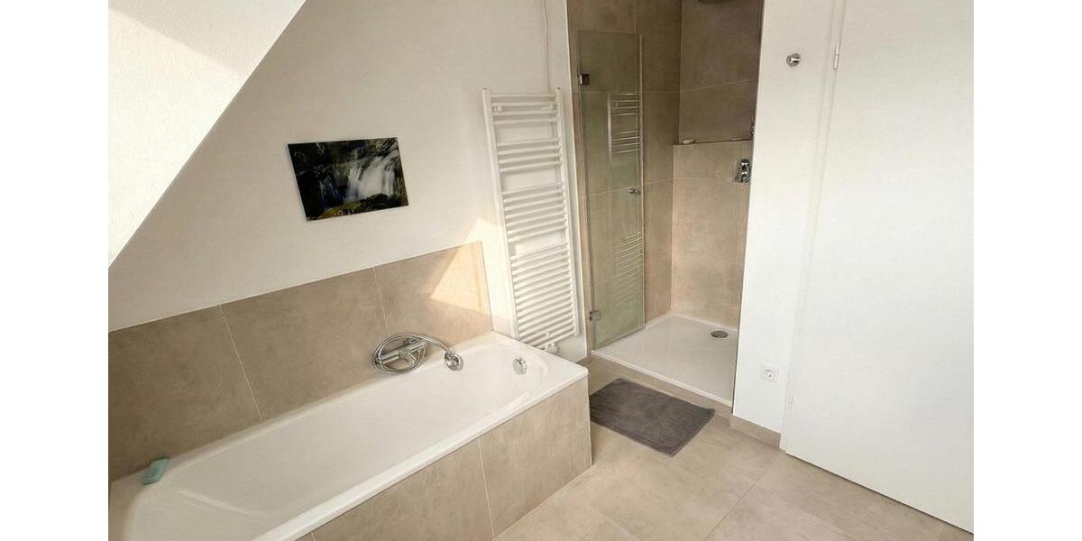 Dachgeschoßwohnung Dortmund Innenstadt Ost - 3 Zimmer, 116 m&sup2;, 1.450&euro; | Angebot:25639422