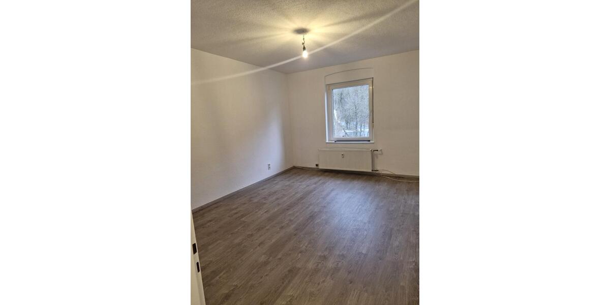 Etagenwohnung Hemer - 4 Zimmer, 75 m&sup2;, 760&euro; | Angebot:25232972