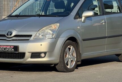 Toyota Corolla Verso 110.000 km 5.290 &euro; Oer-Erkenschwick 45739