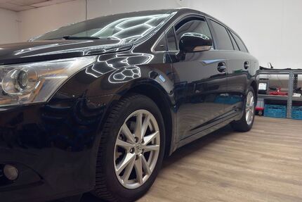 Toyota Avensis 132.556 km 6.500 &euro; Bönen 59199