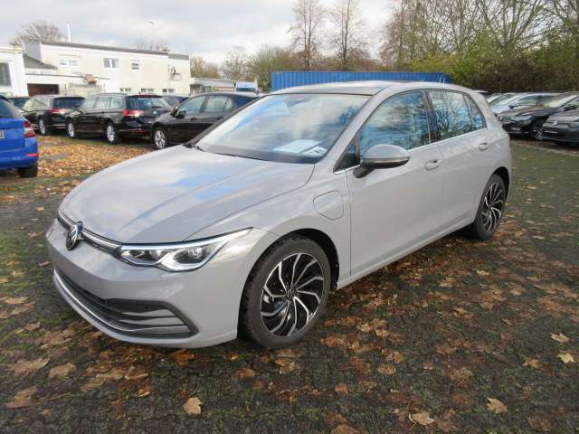 VW Golf Style 1.4 eHYBRID DSG NAVI PANORAMA ACC LED A 52.280 km 24.900 &euro; Bergkamen 59192