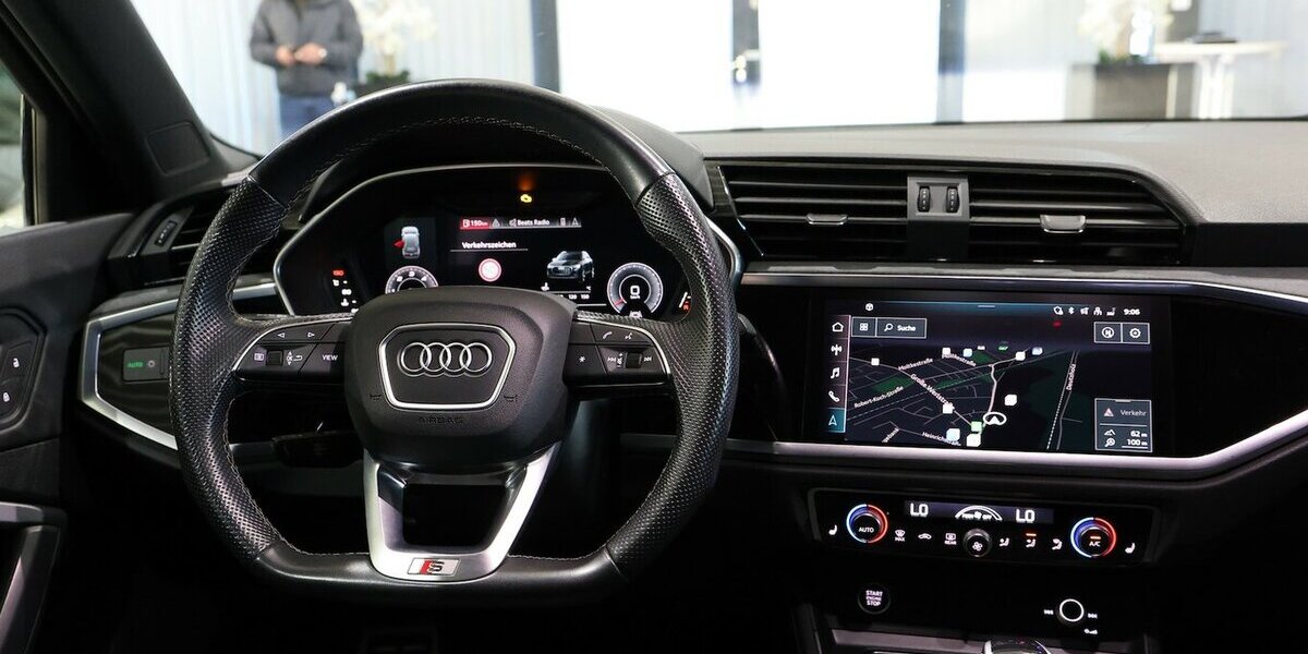 Audi Q3 40 TDI QUATTRO S-LINE SPORT BLACK MATRIX-LED 172.000 km 27.333 &euro; Hamm 59077