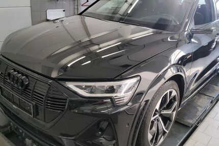 Audi e-tron 43.363 km 40.845 &euro; Hagen 58091