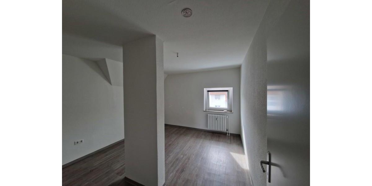 Dachgeschoßwohnung Dortmund Mengede - 2 Zimmer, 62 m&sup2;, 527&euro; | Angebot:25356241