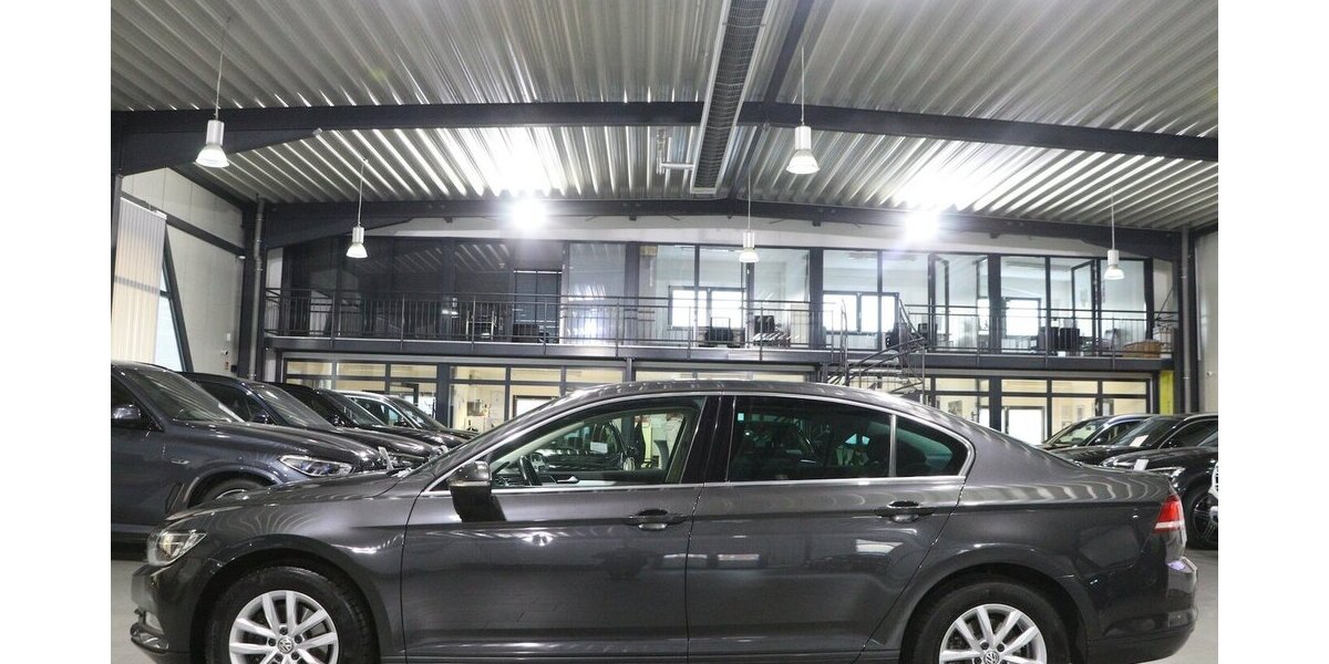 VW Passat 1.4 TSI Comfortline NAVI-DM+APPLE+ANDROID 159.000 km 11.444 &euro; Hamm 59077