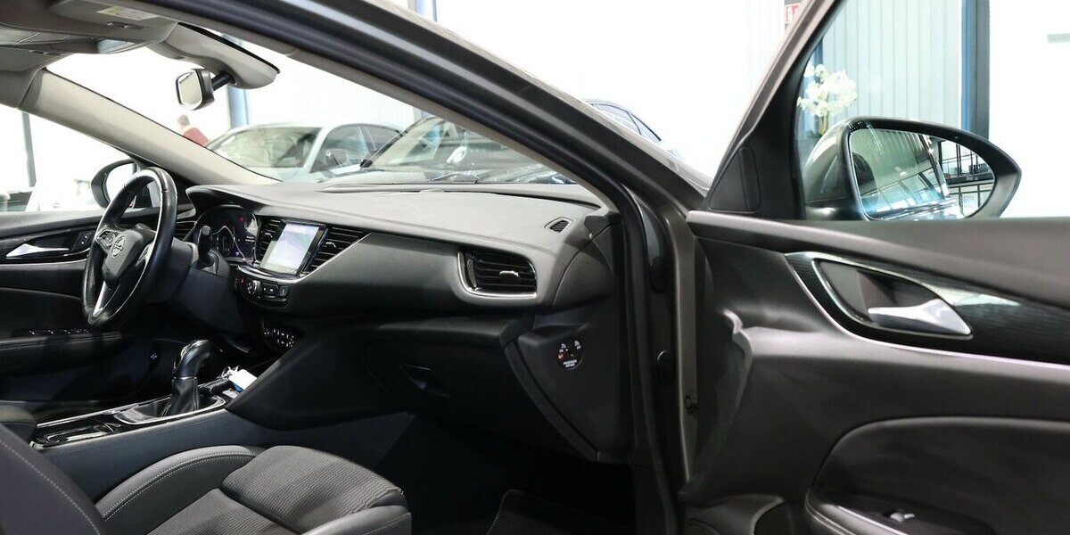 Opel Insignia ST 1.6 D BUSINESS INNOVATION / LED / 79.000 km 15.777 &euro; Hamm 59077