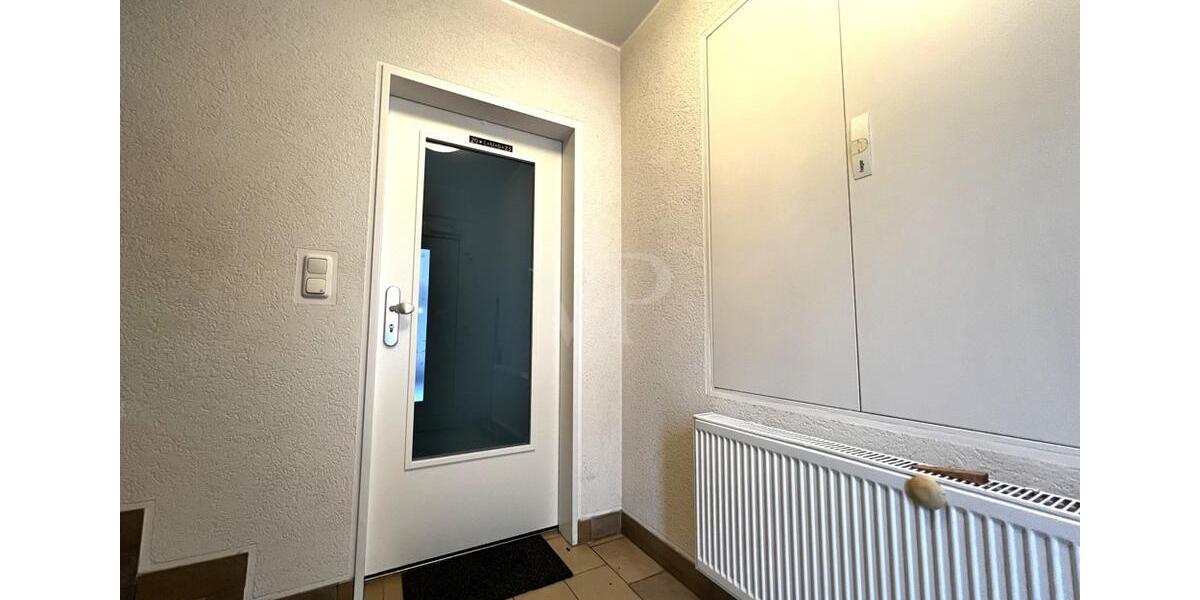 Erdgeschoßwohnung Iserlohn - 5 Zimmer, 180 m&sup2;, 1.600&euro; | Angebot:24791702
