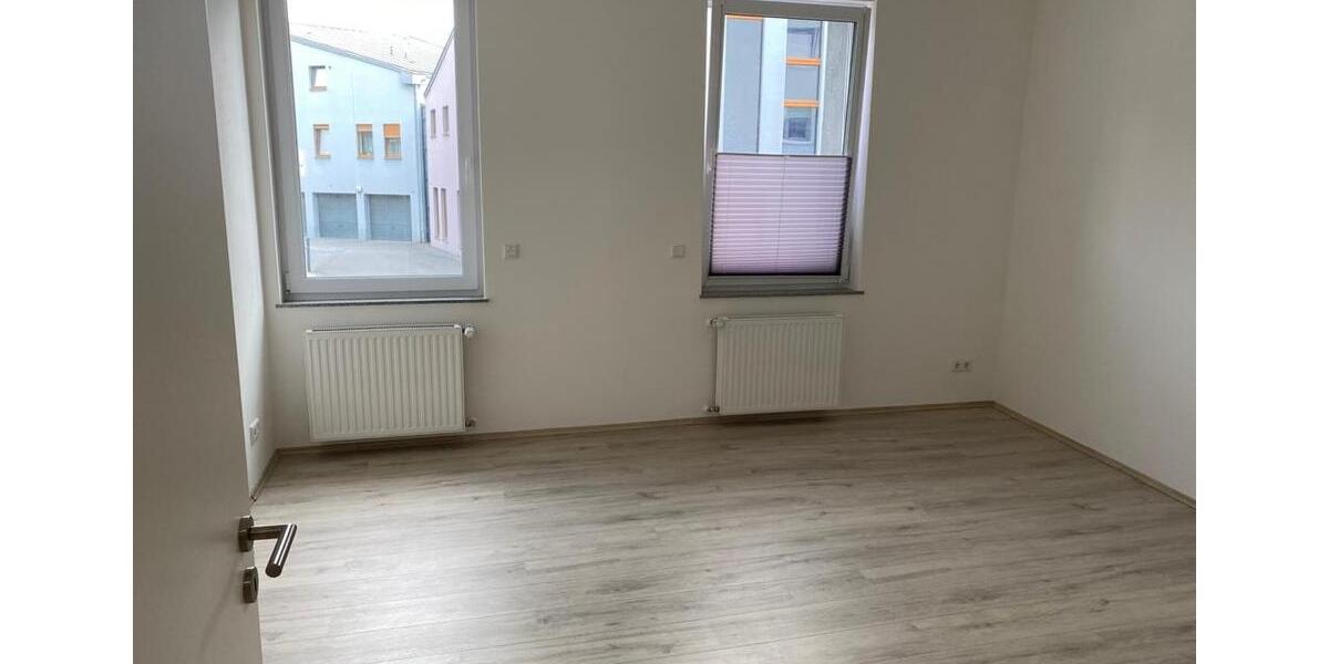 Hochparterre Witten - 5 Zimmer, 104 m&sup2;, 930&euro; | Angebot:26600467