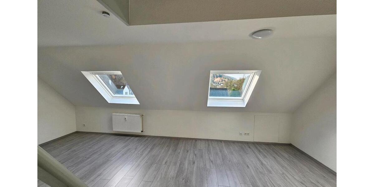 Dachgeschoßwohnung Hagen Hagen-Mitte - 1.5 Zimmer, 70 m&sup2;, 550&euro; | Angebot:25023226