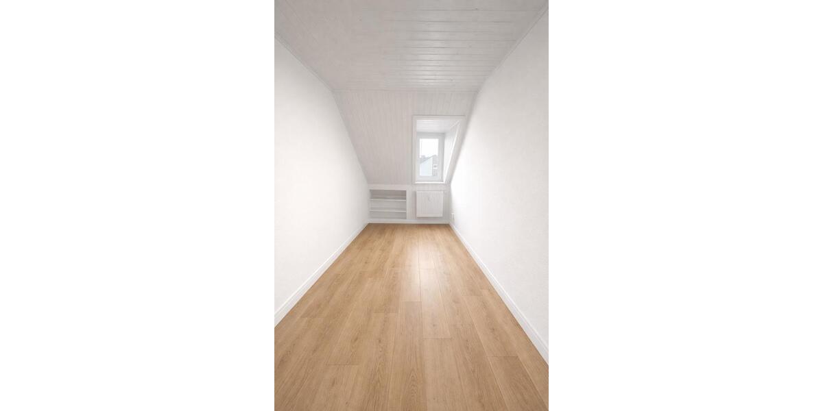 Dachgeschoßwohnung Werl - 1 Zimmer, 32 m&sup2;, 400&euro; | Angebot:25839853