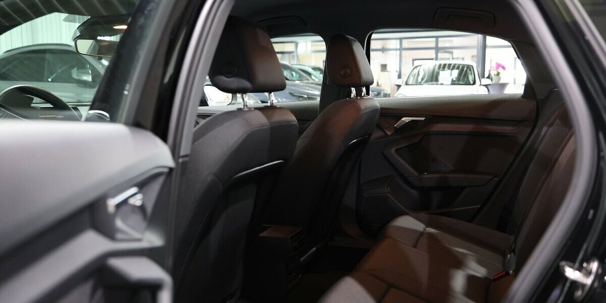 Audi A3 LIMOUSINE 35 TFSI BUSINESS BLACK LED,ACC+LANE 16.000 km 27.777 &euro; Hamm 59077