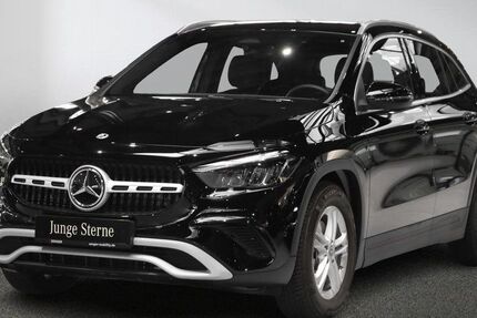 Mercedes-Benz GLA 200 12.359 km 33.390 &euro; Dortmund 44147