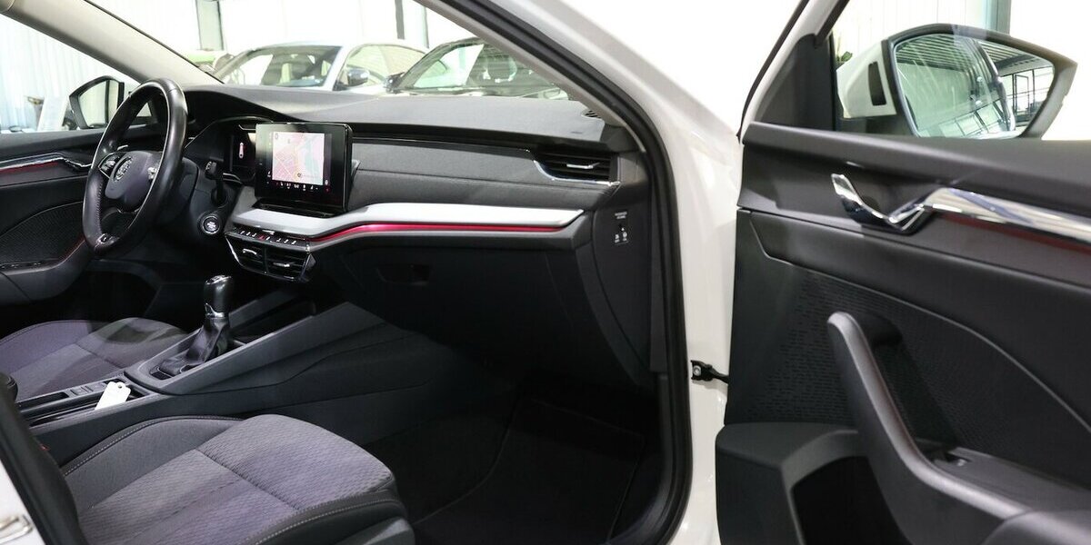 Skoda Octavia Combi 2.0 TDI FIRST-EDITION WHITE / LED 152.000 km 15.991 &euro; Hamm 59077