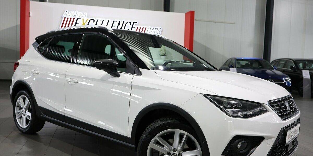 Seat Arona 1.5 TSI XCELLENCE FR-SPORT / WHITE & BLACK 90.000 km 15.991 &euro; Hamm 59077
