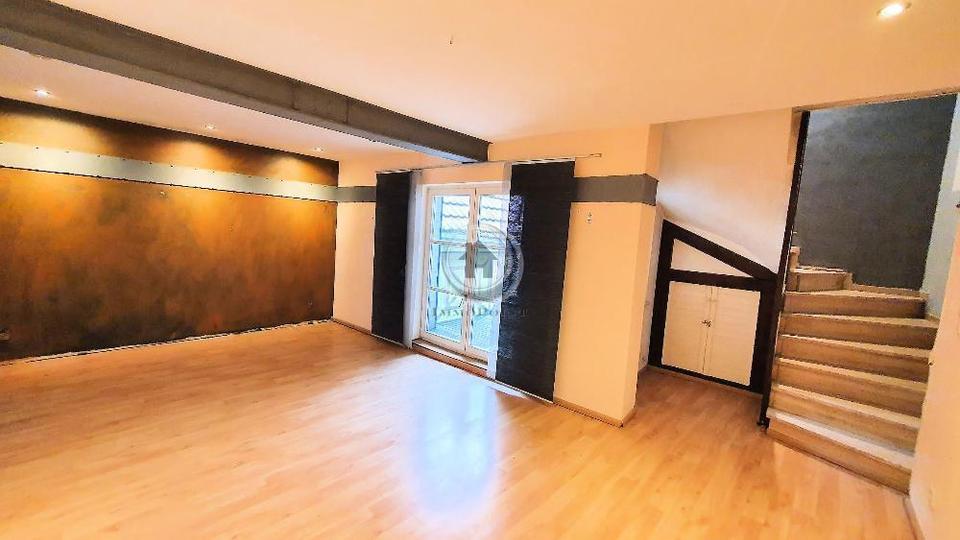 Etagenwohnung Iserlohn - 4.5 Zimmer, 150 m&sup2;, 1.190&euro; | Angebot:26640319