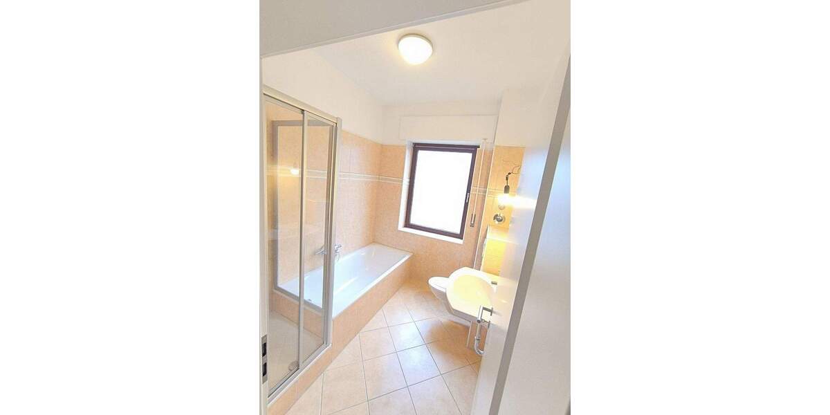 Etagenwohnung Schwerte Westhofen - 3 Zimmer, 107 m&sup2;, 1.150&euro; | Angebot:25784621