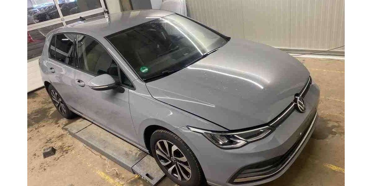 VW Golf Active 1.5 TSI DSG NAVI KAMERA ACC ALU APS SI 137.121 km 17.488 &euro; Bergkamen 59192