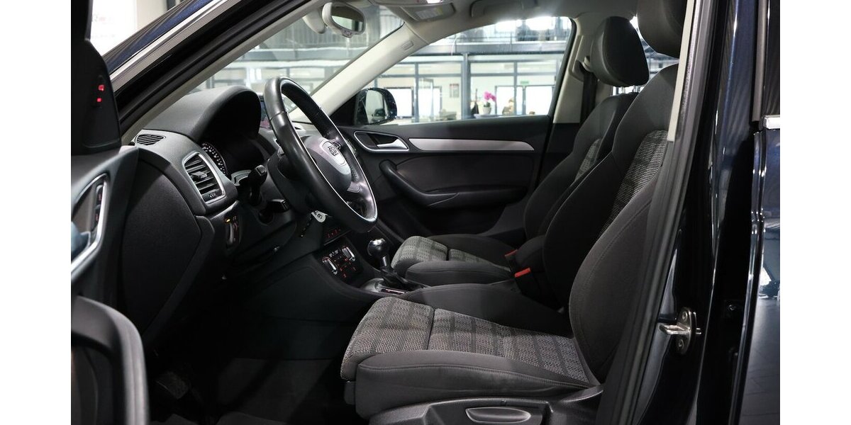 Audi Q3 2.0 TFSI QUATTRO SPORT / NAVI+KAMERA / ALLRAD 97.000 km 15.993 &euro; Hamm 59077