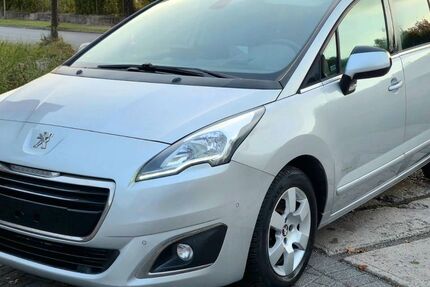 Peugeot 5008 265.000 km 4.300 &euro; Ahlen 59229