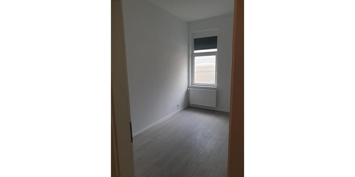 Erdgeschoßwohnung Dortmund Brackel - 6 Zimmer, 135 m&sup2;, 1.200&euro; | Angebot:22788276