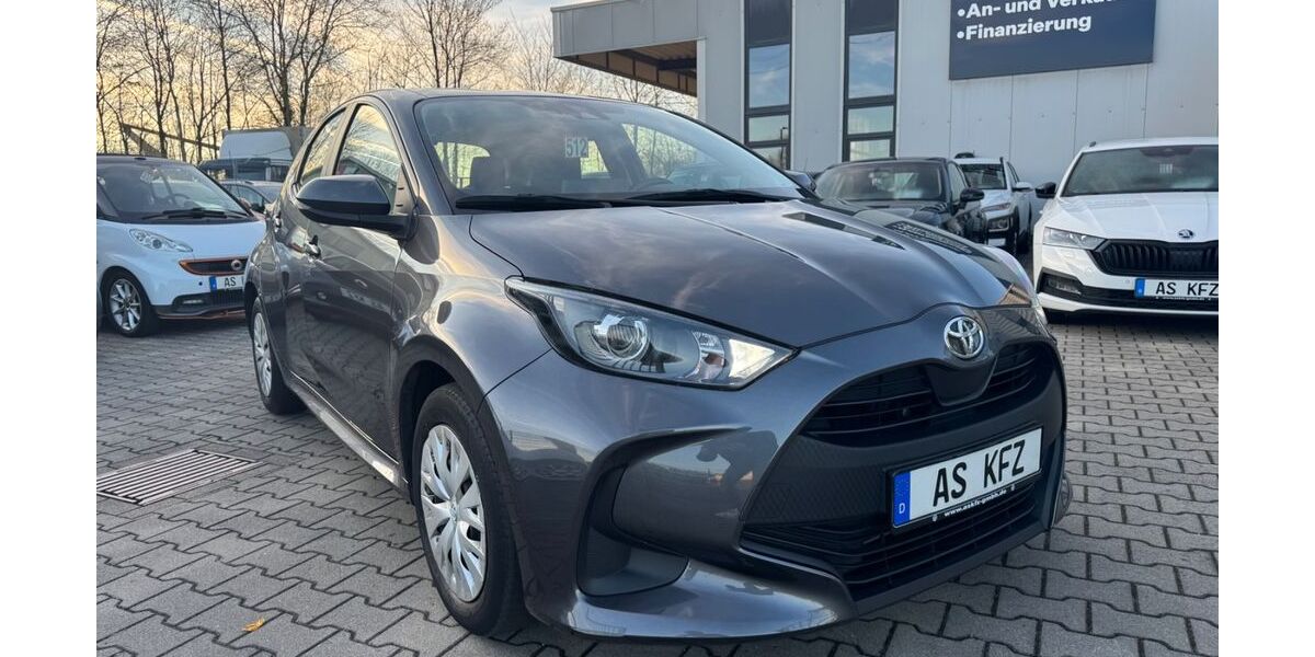 Toyota Yaris 64.050 km 12.990 &euro; Castrop-Rauxel 44579