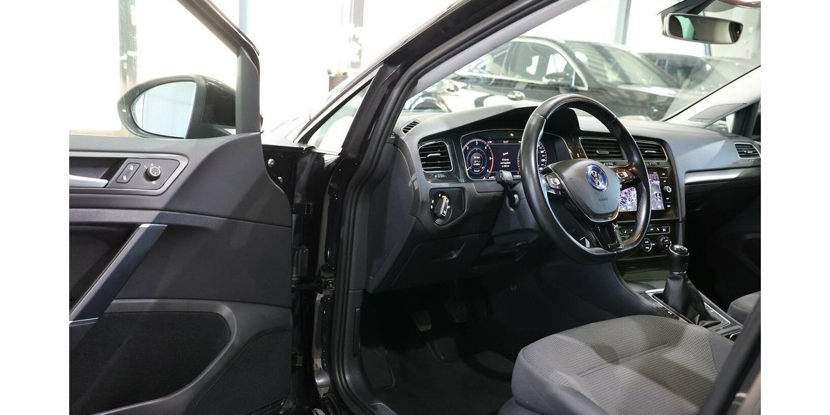 VW Golf Variant VII 1.6 TDI Comfortline DYNAUDIO 1H 152.000 km 13.777 &euro; Hamm 59077