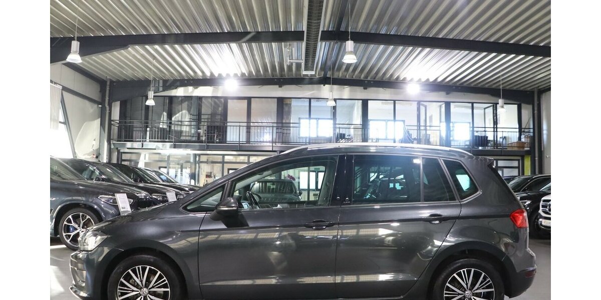 VW Golf Sportsvan 1.4 TSI ALLSTAR / XENON, NAVI-DM 119.000 km 11.444 &euro; Hamm 59077