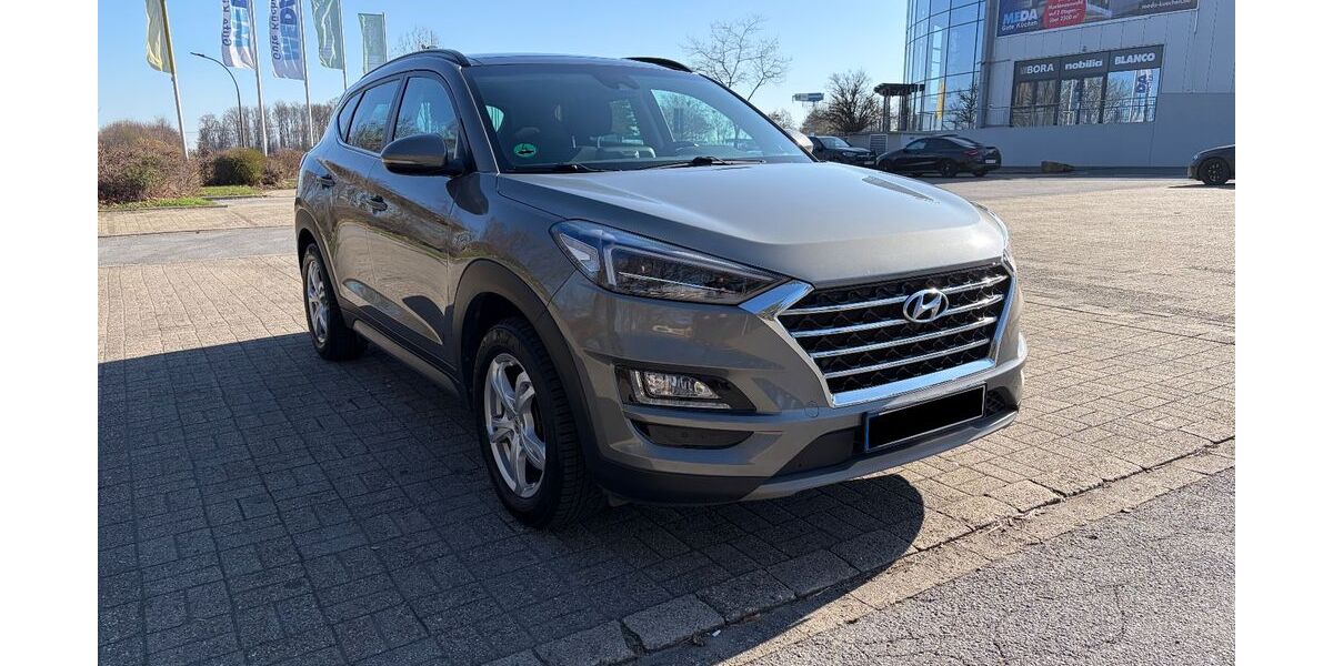 Hyundai TUCSON 49.000 km 17.999 &euro; Dortmund 44289