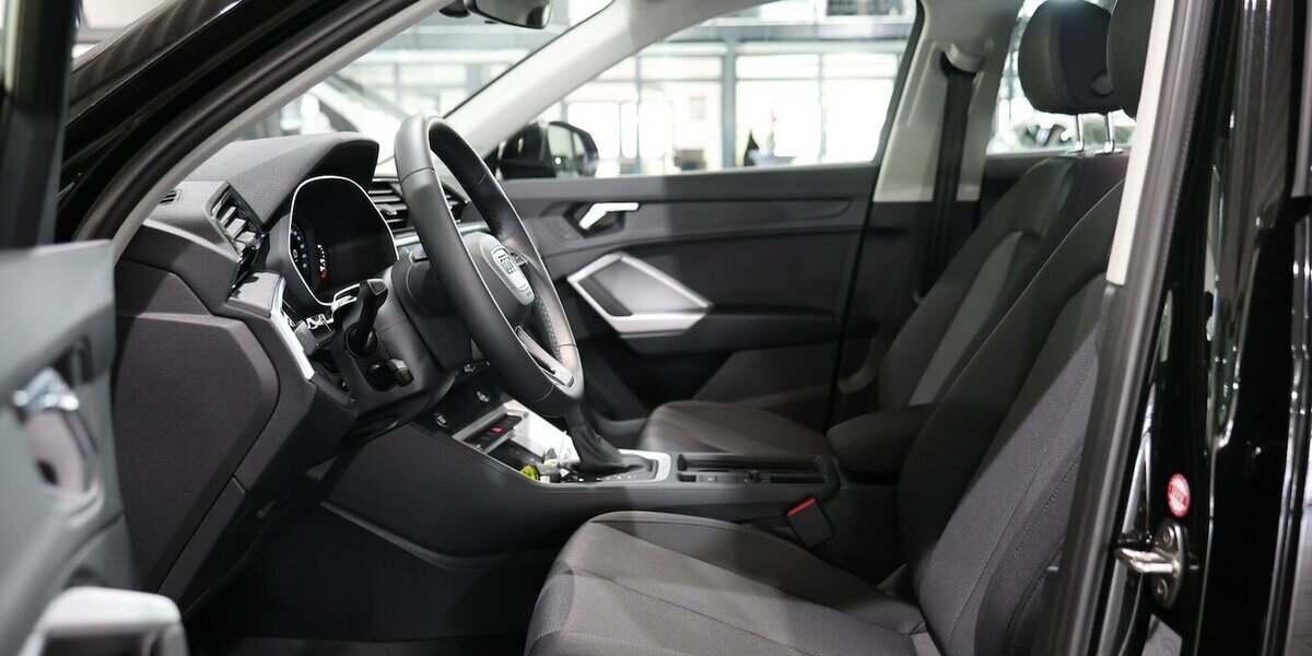 Audi Q3 35 TFSI / LED, VIRTUAL-COCKPIT, APPLE+ANDROID 15.000 km 29.993 &euro; Hamm 59077
