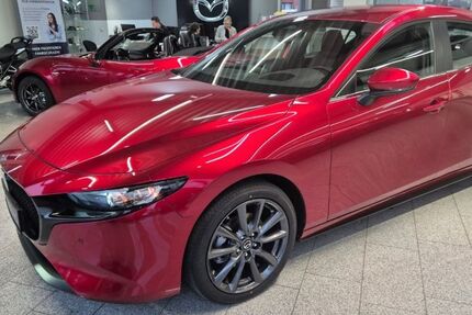 Mazda 3 1.074 km 27.000 &euro; Datteln 45711