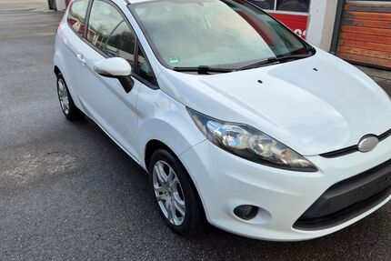Ford Fiesta 192.622 km 2.390 &euro; Menden 58710