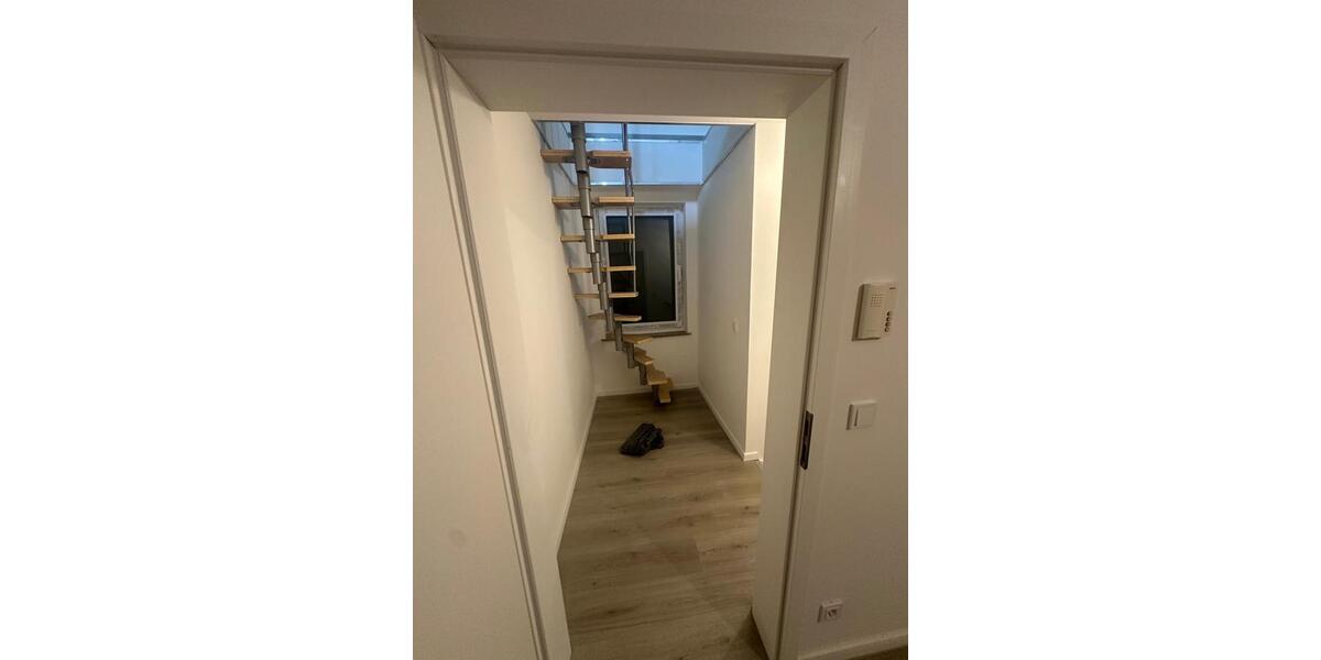 Dachgeschoßwohnung Hagen Hagen-Mitte - 3 Zimmer, 75 m&sup2;, 540&euro; | Angebot:24896185