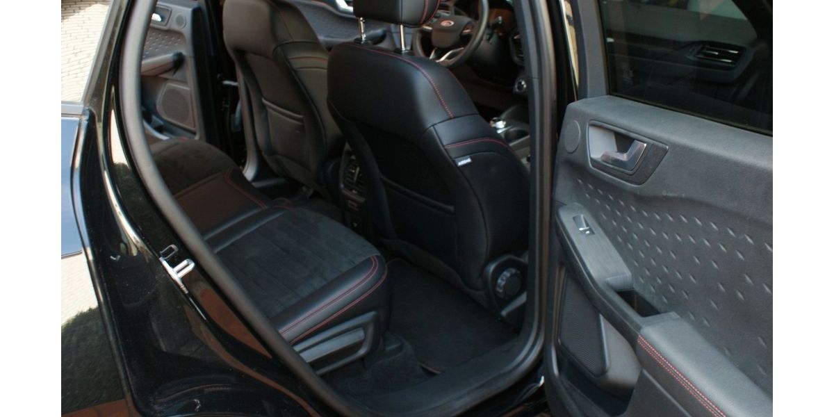 Ford Kuga 57.000 km 21.800 &euro; Kamen 59874