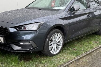 Seat Leon 79.300 km 16.990 &euro; Castrop-Rauxel 44579