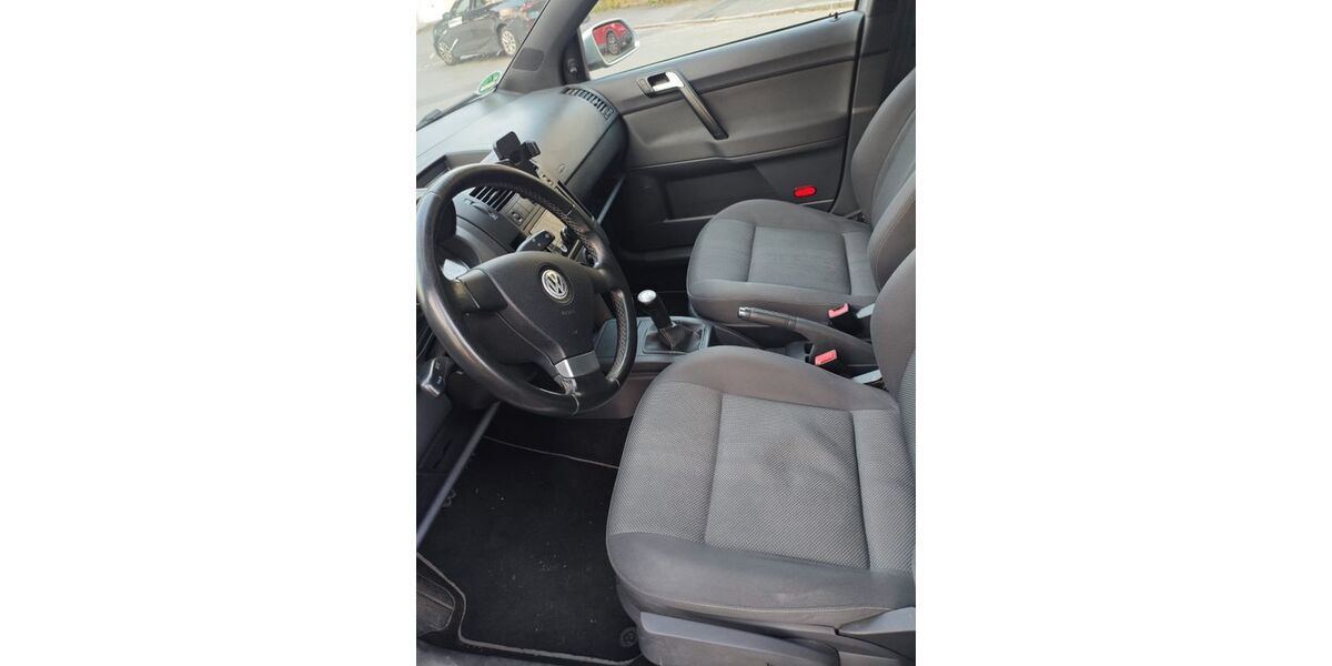 VW Polo 111.731 km 3.750 &euro; Dortmund 44269