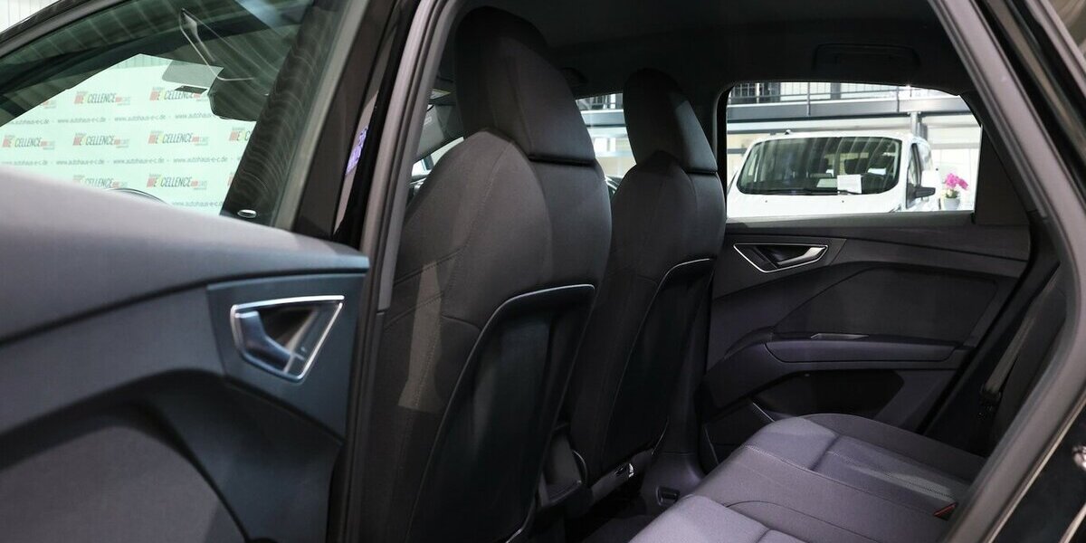 Audi Q4 e-tron 50 SPORTBACK E-TRON Q ADVANCED MATRIX 77.000 km 28.777 &euro; Hamm 59077