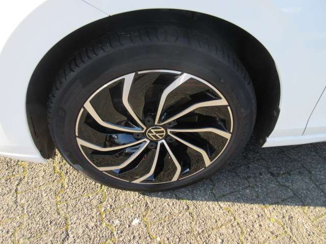 VW Golf Life 1.0 eTSI DSG NAVI AHK ACC ALU APS LED SI 62.980 km 20.988 &euro; Bergkamen 59192