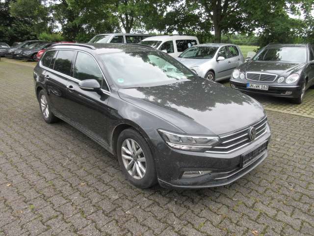 VW Passat Variant 2.0 TDI DSG NAVI AHK KAMERA LED ALU 193.960 km 15.988 &euro; Bergkamen 59192