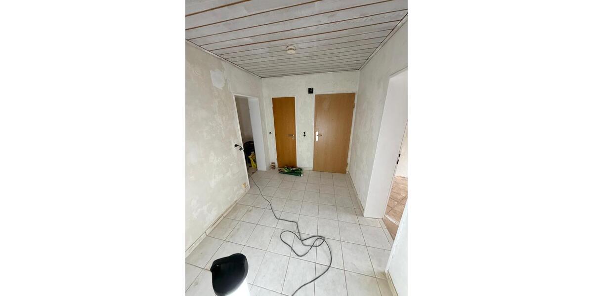 Erdgeschoßwohnung Schwerte - 3 Zimmer, 81 m&sup2;, 220.000&euro; | Angebot:25297046