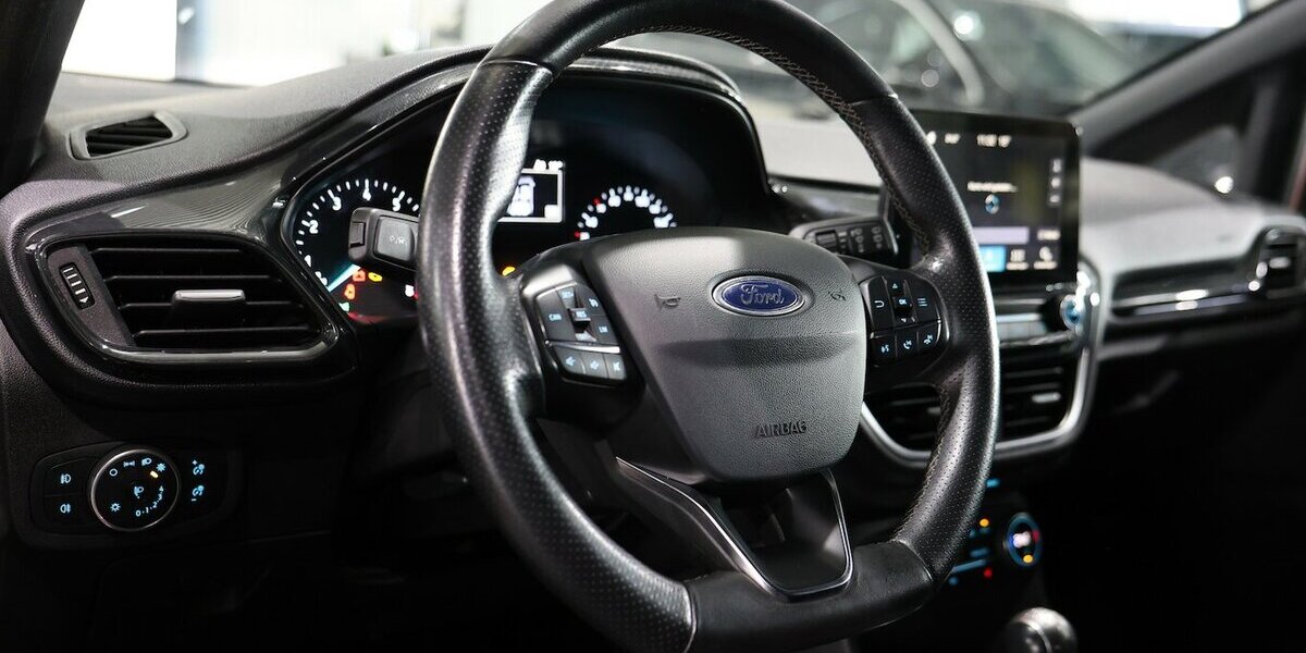 Ford Fiesta 1.0 EB ST-LINE SPORT / LED / NAVI+APPLE 89.000 km 12.444 &euro; Hamm 59077